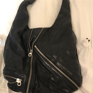 Marc by Marc Jacobs black lthr shoulder hobo bag